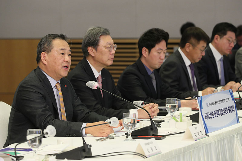 김상현 롯데쇼핑 대표 한경협 서비스산업위 초대 위원장 취임